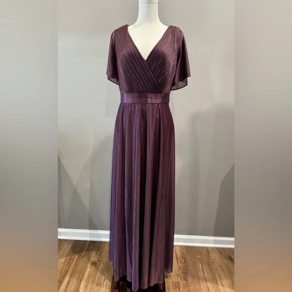 Like New Elegant Purple Evening Gown - Picture 1 of 8